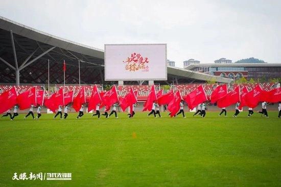 谈宽萨他的表现很好，可以说是顶级，他及时填补了球队在中后卫位置的空缺，真的给球队提供了很大帮助。